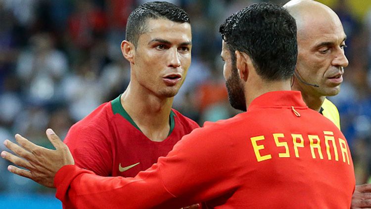 Striker Timnas Portugal, Cristiano Ronaldo (kiri) dan Diego Costa, striker Timnas Spanyol. Copyright: © Getty Images
