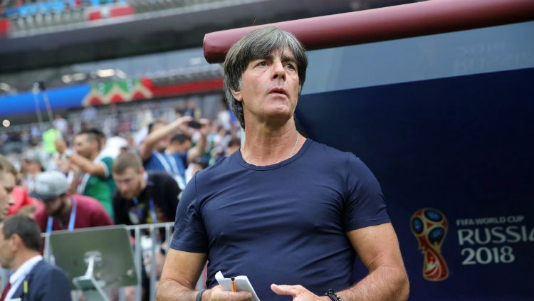 Joachim Low saat laga perdana Grup F Piala Dunia 2018 antara Jerman vs Meksiko, Minggu (17/06/18). Copyright: © fifa.com