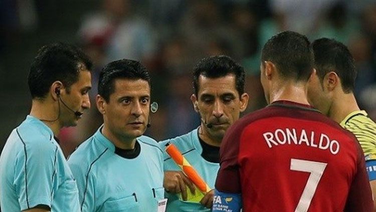 Wasit pemimpin laga Jerman vs Meksiko di Piala Dunia 2018, Alireza Faghani. Copyright: © Iransportspress.com