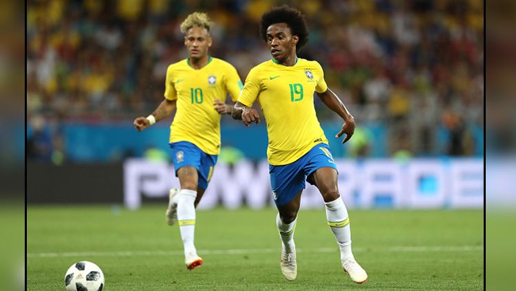 Willian (kanan) dan Neymar, dua pemain bintang Timnas Brasil. Copyright: © Getty Images
