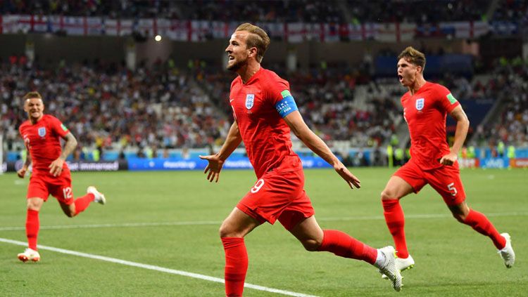 Selebrasi Harry Kane setelah membuka keunggulan Inggris atas Tunisia di piala Dunia 2018. Copyright: © FIFA.com