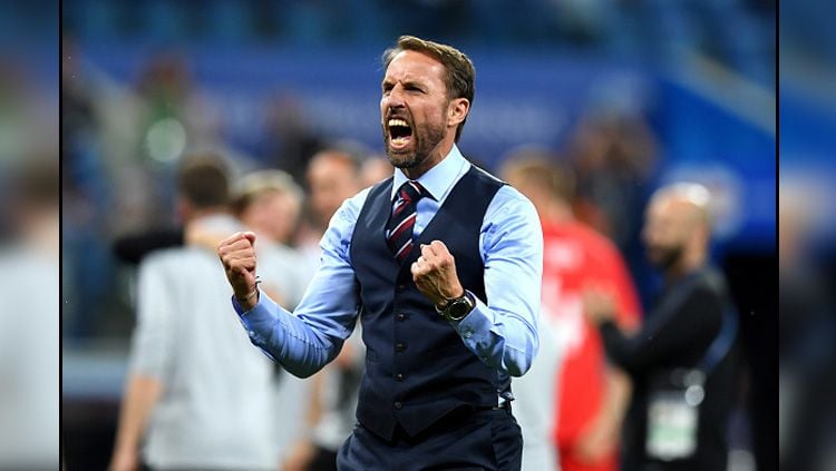 Pelatih Inggris, Gareth Southgate tak malu-malu membahas perpanjangan kontraknya usai membawa The Three Lions lolos ke Piala Dunia 2022. Copyright: © Getty Images