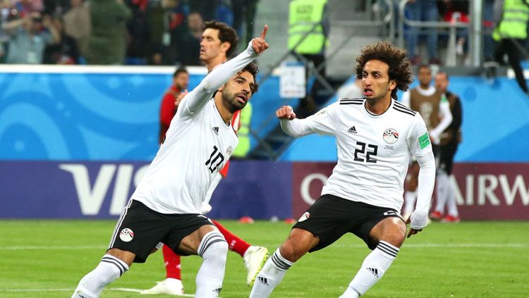 Gol penalti Mohamed Salah ke gawang Rusia di Piala Dunia 2018. Copyright: © FIFA.com