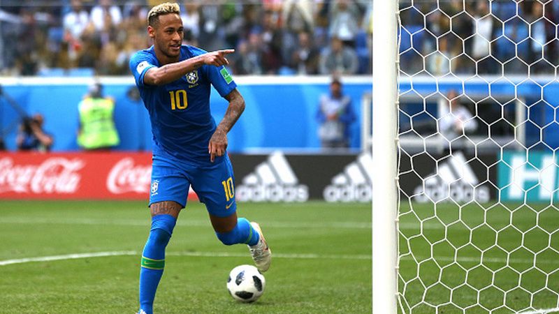 Neymar merayakan golnya ke gawang Kosta Rika di Piala Dunia 2018. Copyright: © Getty Images