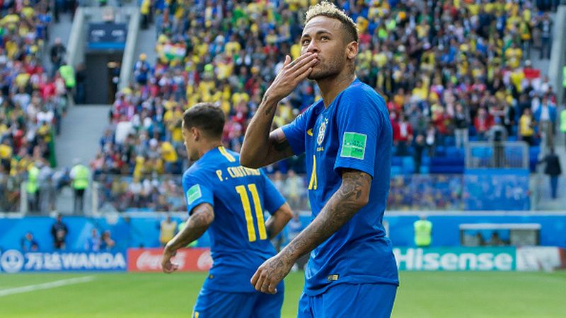 Neymar merayakan golnya ke gawang Kosta Rika di Piala Dunia 2018. Copyright: © Getty Images