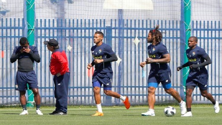 Latihan Timnas Panama jelang pertandingan Piala Dunia 2018. Copyright: © mirror.co.uk