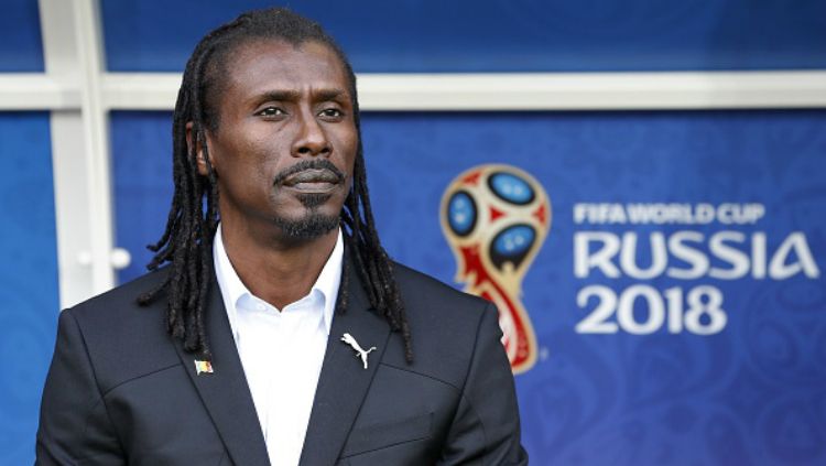 Aliou Cisse, dalam laga Polandia vs Senegal di Piala Dunia 2018. Copyright: © Getty Images