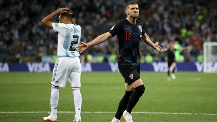 Pemain Kroasia, Ante Rebic, selebrasi usai bobol gawang Argentina di Piala Dunia 2018. Copyright: © Getty Images
