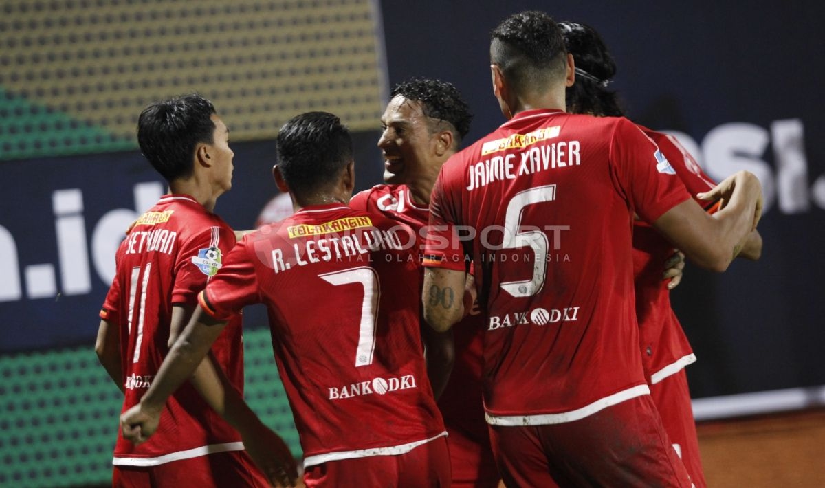 Persija Jakarta saat menghadapi Persebaya Surabaya Copyright: © Herry Ibrahim/Soicaumienbac.cc
