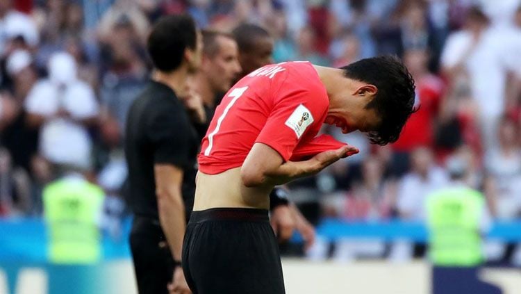 Son Heung-min menangis usai kekalahan Korea Selatan melawan Meksiko Copyright: © Korean Times