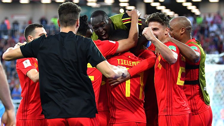 Para pemain Belgia merayakan gol yang dicetak Januzaj ke gawang Timnas Inggris. Copyright: © Getty Images