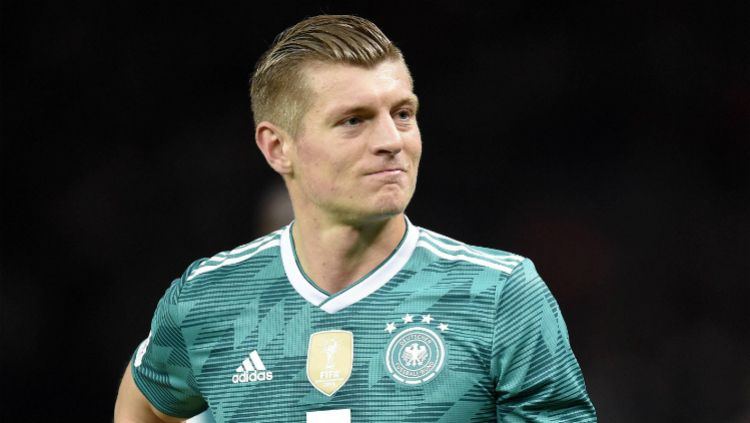 Gelandang Timnas Jerman, Toni Kroos merasa kesal dan sedih negaranya tersingkir dari Piala Dunia 2018. Copyright: © Getty Images