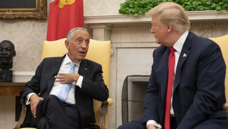 Presiden Amerika Serikat, Donald Trump dan Presiden Portugal, Rebelo de Sousa. Copyright: © Getty Images