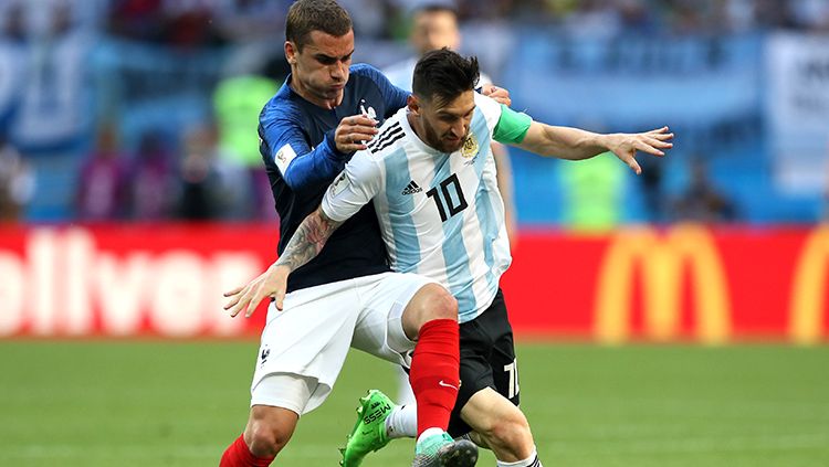 Duel Griezmann-Messi di laga Prancis vs Argentina pada babak 16 besar Piala Dunia 2018. Copyright: © Getty Images