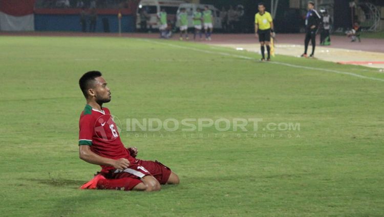 Saddil Ramdani melakukan selebrasi usai mencetak gol pada menti ke-71. Copyright: © Fitra Herdian/Indosport