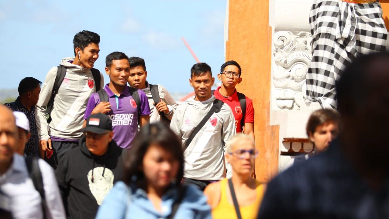 Pemain PSM Makassar tiba di bali. Copyright: © Media PSM Makassar