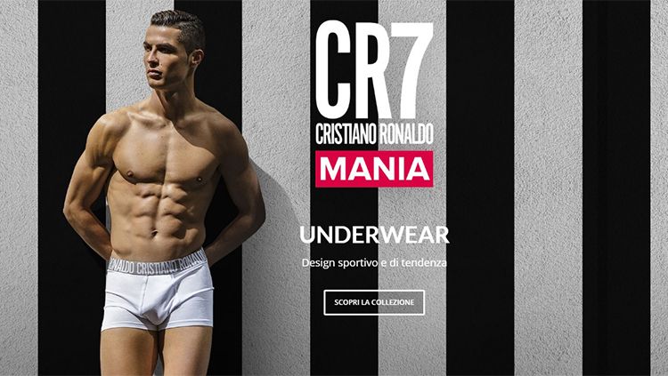 Cristiano Ronaldo berikan kode untuk bergabung dengan Juventus. Copyright: © CR7 Underwear