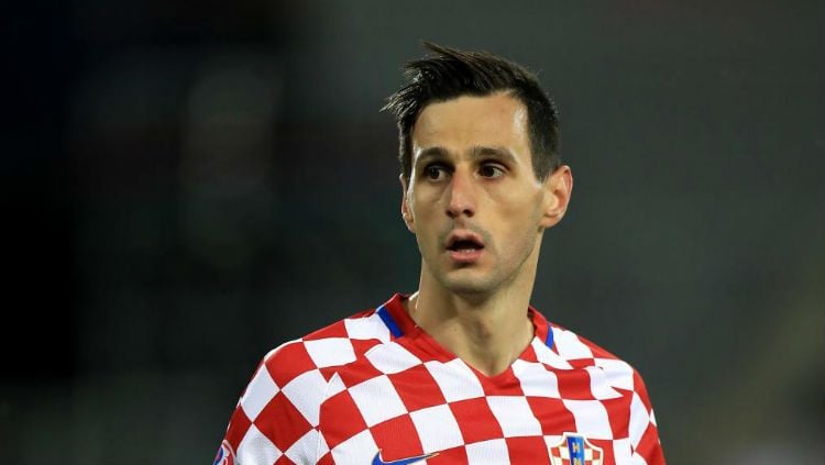 Pemain Kroasia, Nikola Kalinic, menolak untuk menerima medali Piala Dunia 2018. Copyright: © Football Paradise