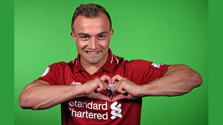 Xherdan Shaqiri bintang rekrutan baru Liverpool. Copyright: © Indosport.com