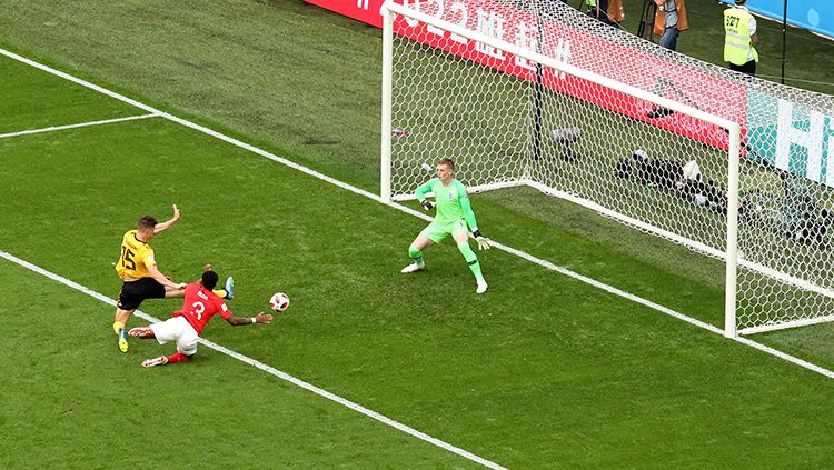 Thomas Meunier menjadi pencetak gol pembuka bagi Belgia di laga perebutan juara ketiga Piala Dunia 2018 melawan Inggris. Copyright: © Getty Images