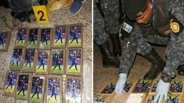 Polisi menyita sejumlah kokain yang memasang wajah Neymar pada kemasannya. Copyright: © The Sun