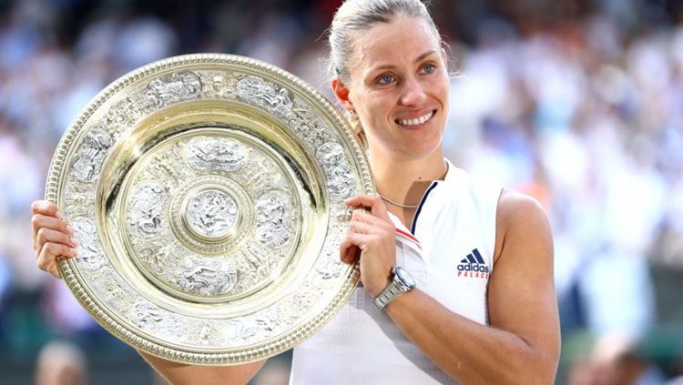 Angelique Kerber memenangkan Wimbledon 2018 usai mengalahkan Serena William, Sabtu (14/07/18) Copyright: © The New Daily