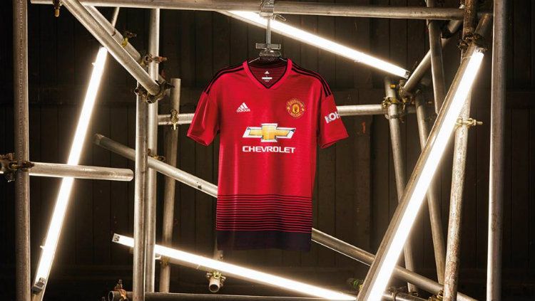 jersey terbaru Manchester United Copyright: © The Sun