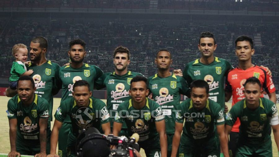 Skuat Persebaya Surabaya. Copyright: © Fitra Herdian/Indosport.com