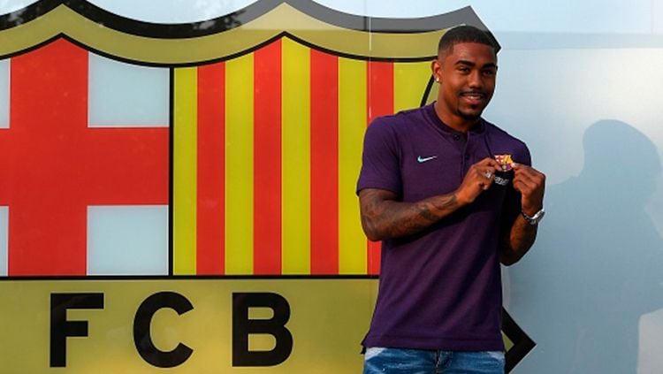 Malcom resmi diperkenalkan sebagai pemain baru Barcelona. Copyright: © Getty Images