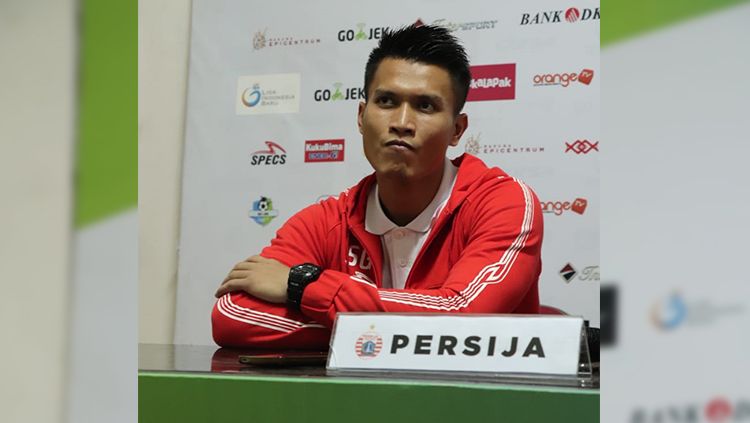 Pemain Persija Jakarta, Shahar Ginanjar saat konferensi pers. Copyright: © Media Persija