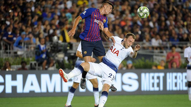 Christian Eriksen saat melawan Barcelona Copyright: &copy; Getty Images