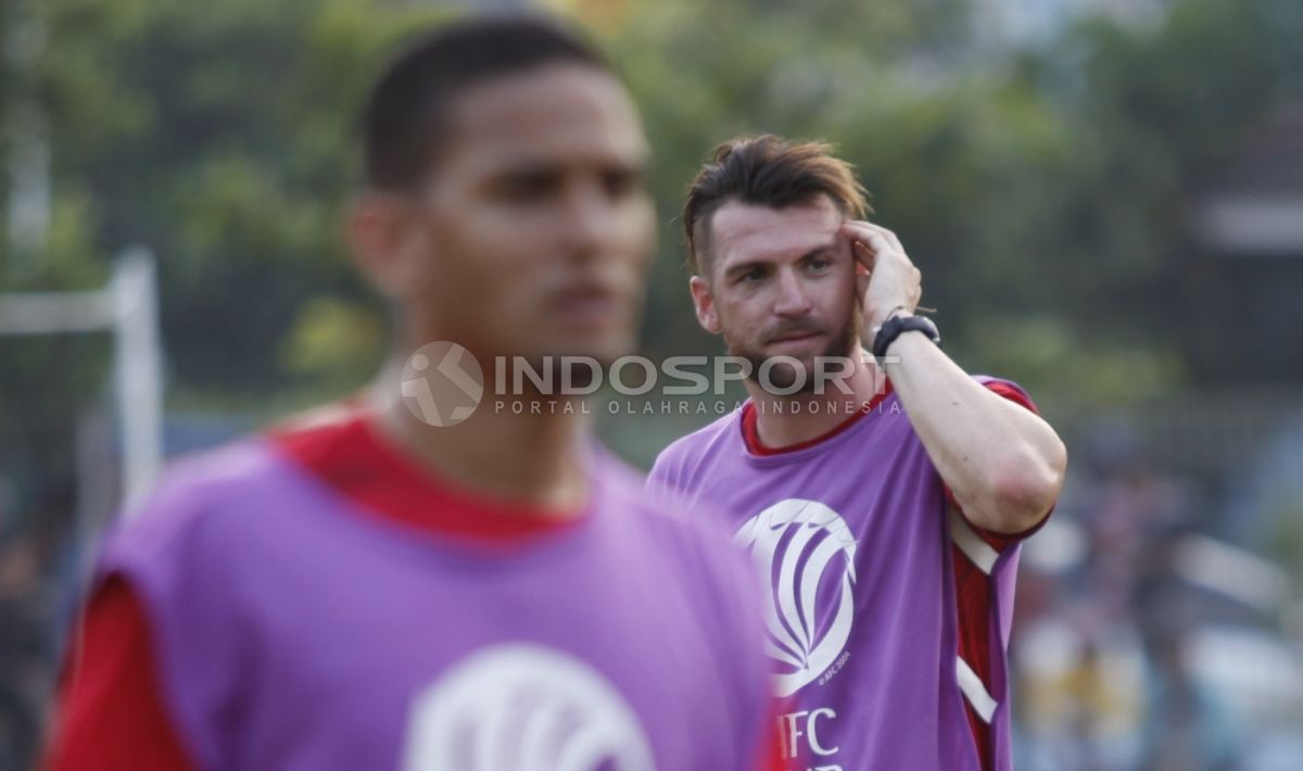 Marko Simic saat menjalani latihan bersama rekannya di Persija Jakarta. Copyright: © Herry Ibrahim/INDOSPORT