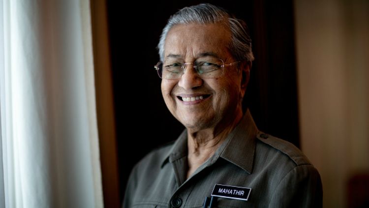 Mahathir Mohamad memutuskan untuk mundur dari jabatan sebagai Perdana Menteri Malaysia pada hari ini, Senin (24/02/20). Copyright: © Getty Images