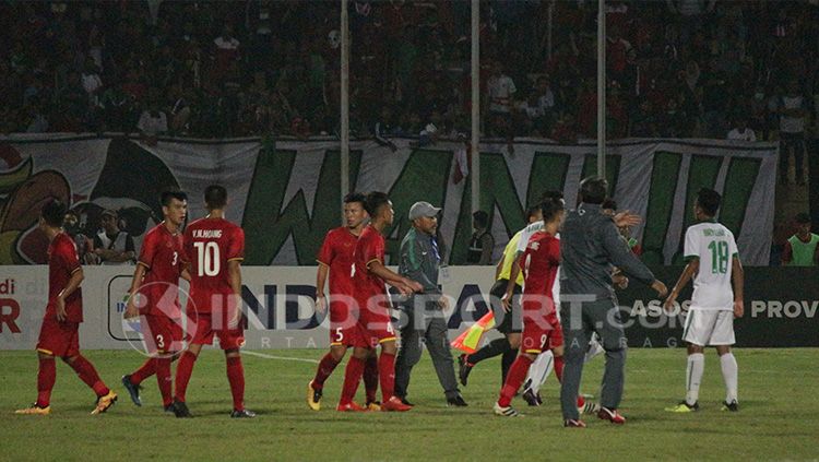 Jalannya pertandingan Indonesia U-16 vs Vietnam (02/08/18). Copyright: © INDOSPORT.COM/Fitra Herdian