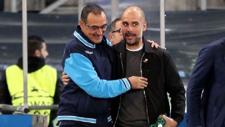 Pep Guardiola bersama dengan Pelaih Chelsesa Maurizio Sarri. Copyright: © Espn