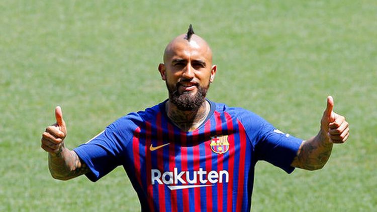 Sepertinya ada kebetulan yang erat antara omongan Arturo Vidal dengan kegagalan Barcelona di Liga Champions dalam dua musim terakhir ini. Copyright: © Getty Images