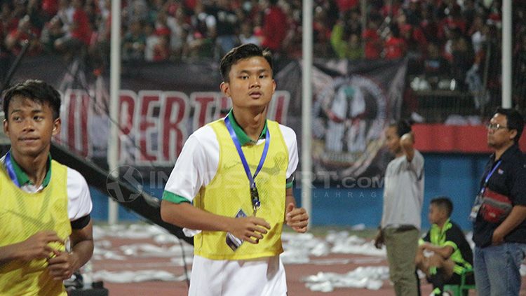 Komang Teguh Trisnanda masuk dalam skuat Timnas Indonesia U-19. Copyright: © Fitra Herdian/INDOSPORT