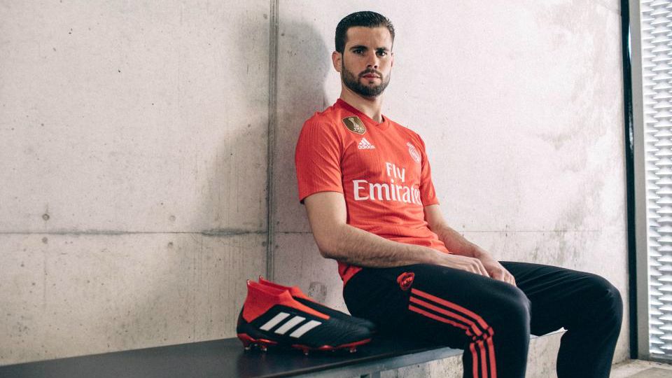 Jersey anyar Real Madrid. Copyright: &copy; Sun Sport