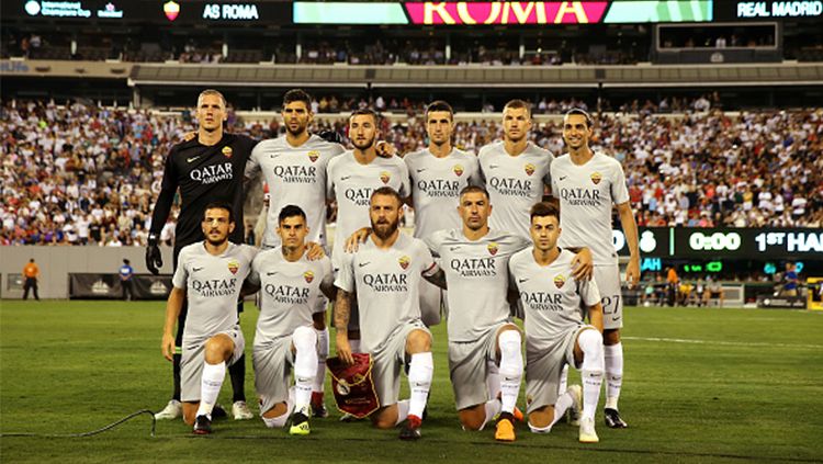 Skuat AS Roma saat menghadapi Real Madrid di ICC 2018. Copyright: &copy; g
