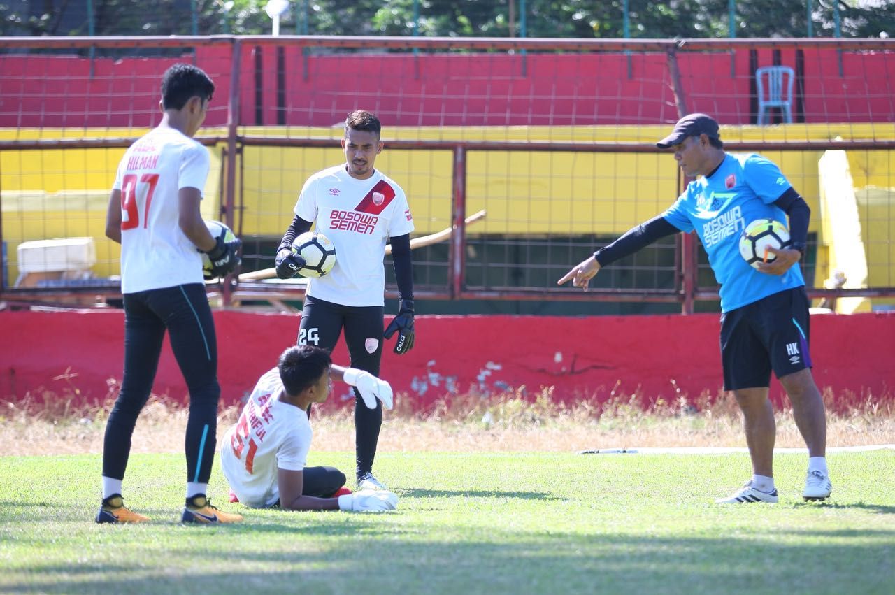 Hilmansyah, Imam Fadillah, dan Syaiful sedang berlatih di Stadion Mattoanging. Copyright: © Media PSM Makassar