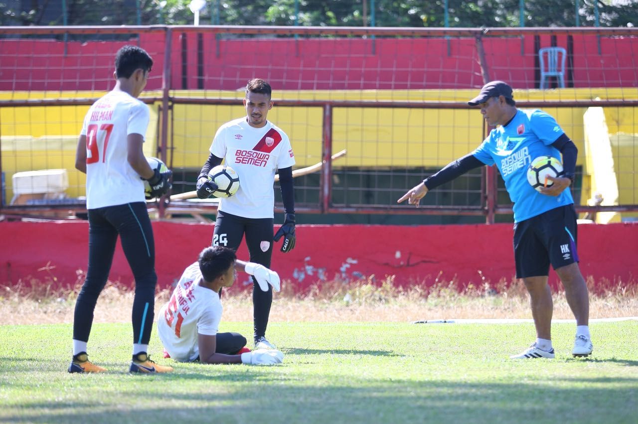 Kiper klub Liga 1 PSM Makassar, Hilmansyah, menyebut dua laga yang paling gereget baginya yakni saat melawan Bali United dan Persija Jakarta. Copyright: © Media PSM Makassar