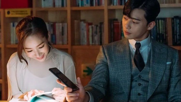 Park Seo Joon dan Park Min Young di What's Wrong with Secretary Kim. Copyright: &copy; Drama What's Wrong with Secretary Kim