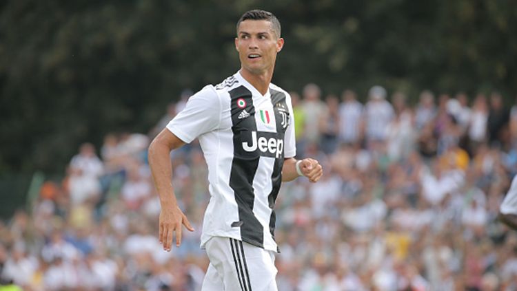 Cristiano Ronaldo saat tampil perdana membela Juventus. Copyright: © Getty Images