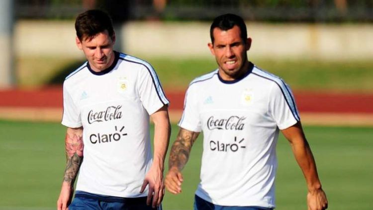 Lionel Messi dan Carlos Tevez di sesi latihan Timnas Argentina. Copyright: © TYC Sports