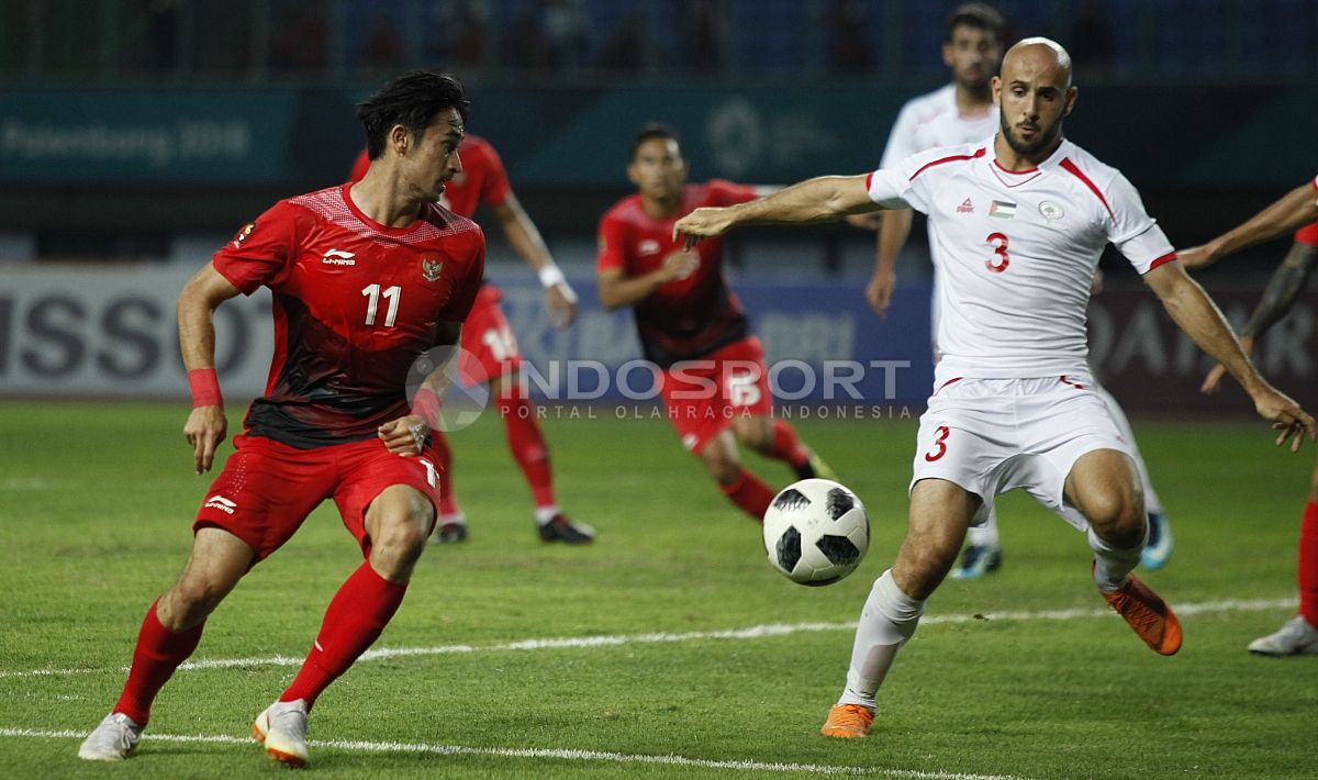 Gavin Kwan Adsit dalam laga Indonesia vs Palestina. Copyright: © Herry Ibrahim/INDOSPORT