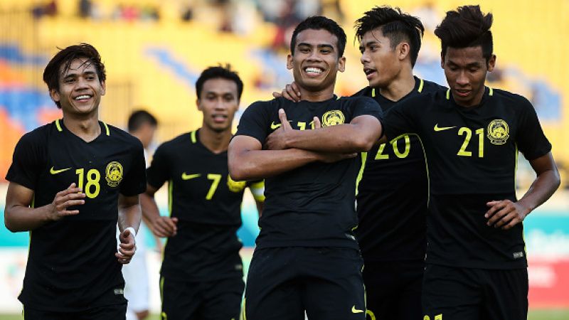 Muhammad Safawi Rasid (tengah) pasca mencetak gol ke gawang Korea Selatan. Copyright: © Getty Images