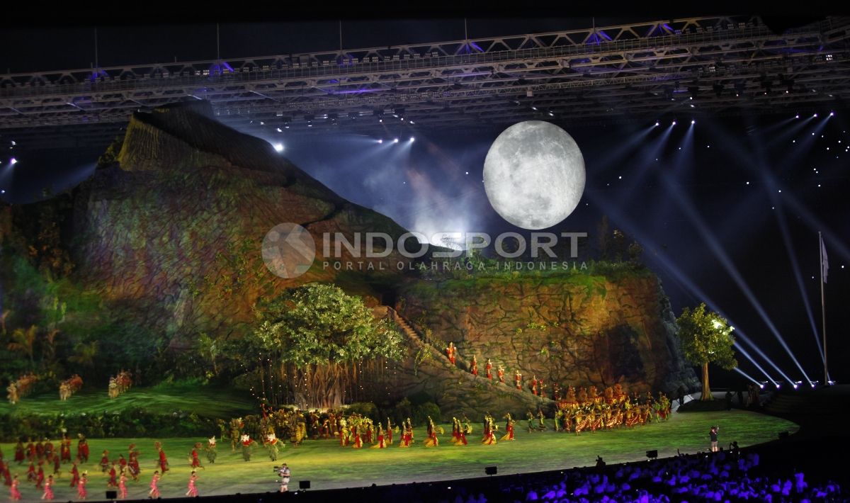 Kemeriahan Opening Ceremony Asian Games 2018. Copyright: © INDOSPORT/Herry Ibrahim