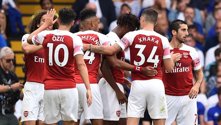 Selebrasi pemain Arsenal usai mencetak gol ke gawang Chelsea. Copyright: © Getty Images