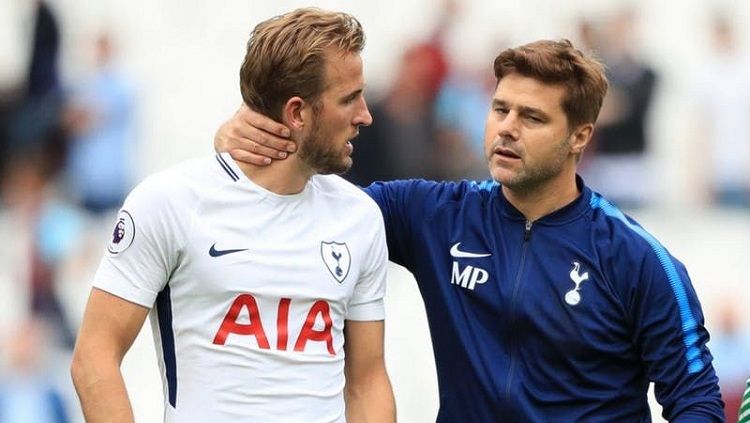 Harry Kane tak bisa tinggal diam setelah mengetahui Mauricio Pochettino dipecat oleh klub Liga Inggris, Tottenham Hotspur. Copyright: © Sky Sports