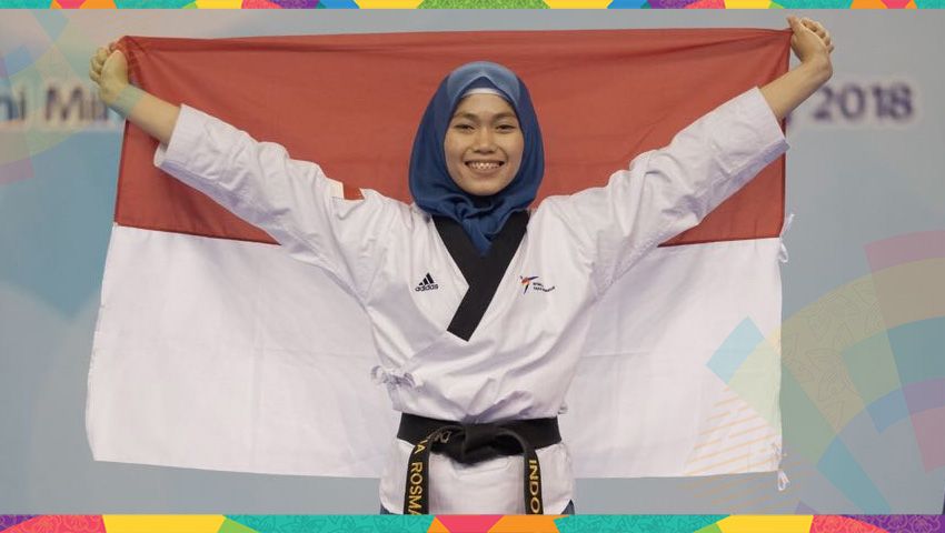 Defia Rosmaniar sumbangkan emas pertama untuk Indonesia. Copyright: © stiekesatuan